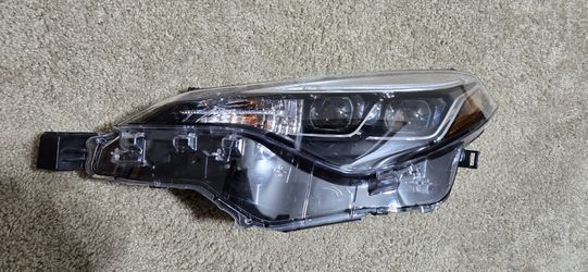 2017-2019 Toyota Corolla OEM LED LH Headlight