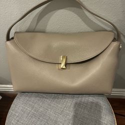 NWT Made In Italy Leather Soft Fold Shoulder Bag