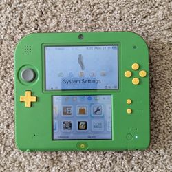 Nintendo 2DS Ocarina Of Time Edition 
