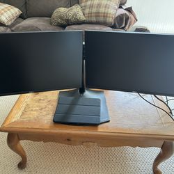 Dell Dual Monitors With Stand And Cables 