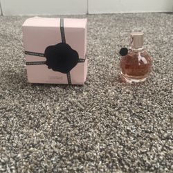 Flower bomb VIKTOR&ROLF PERFUME 