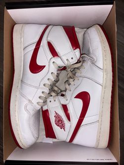 Air Jordan 1 varsity red