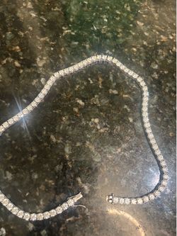 Beautiful moissanite tennis chain
