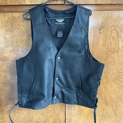 Genuine Men’s Harley Davidson  leather Black Vest XL 
