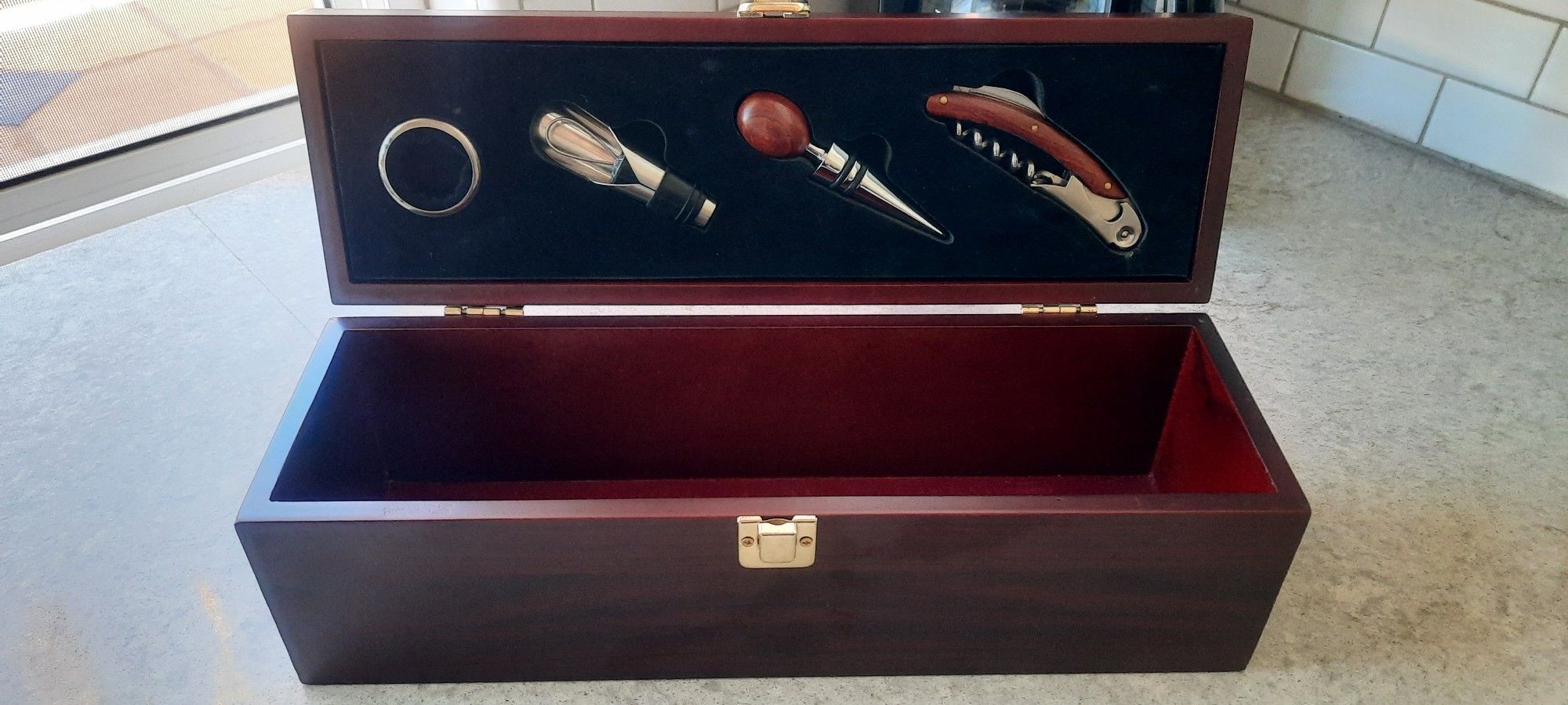 True Cherry Wine Box Four Piece Gift Set