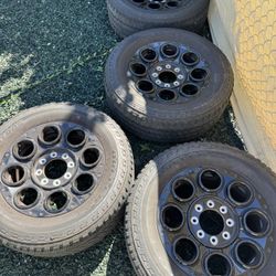 2023 Ford F250 F250 Super Duty 20” OEM Gloss Black Wheels with Tires