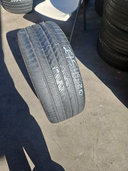 One 275/45/20 Bridgestone Alenza Run Flat 