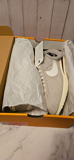 Men's Nike Cortez SE Size 11