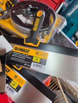 14" DeWalt professionaltaping spatula, New, Financing Available