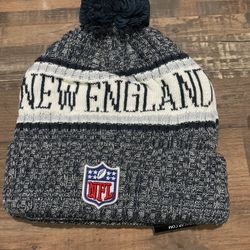 Bew England Patriots NFL Football Beanie