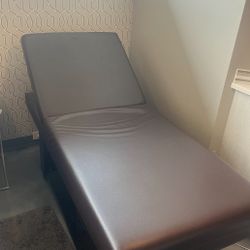 Massage/Treatment Bed, Excellent Condition