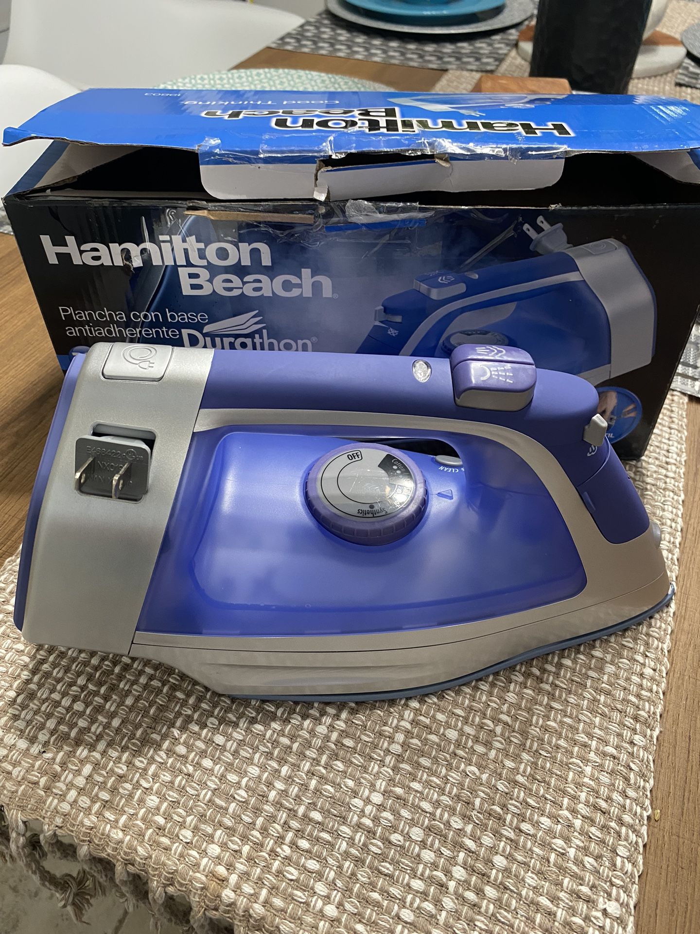 Hamilton Beach Steam Iron & Vertical Steamer for Clothes with Scratch-Resistant Durathon Soleplate, 3-Way Auto Shutoff, Anti-Drip, 8' Retractable Cord