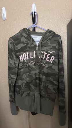 Hollister zip up