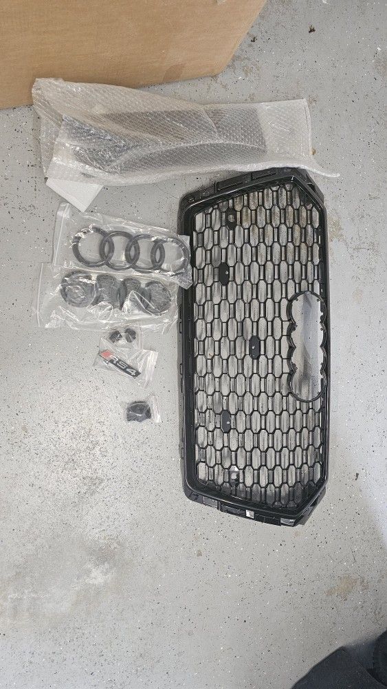 Audi A4/S4 B9 RS4 Grill