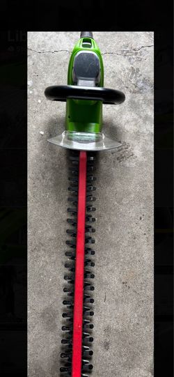 Greenworks plug in hedge trimmer