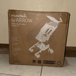 Munchkin Sparrow Ultra Compact Stroller - Gray