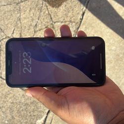 iPhone XR No Sim Restrictions