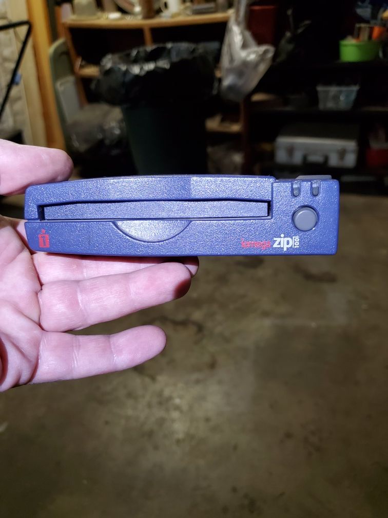 iOmega zip drive 100