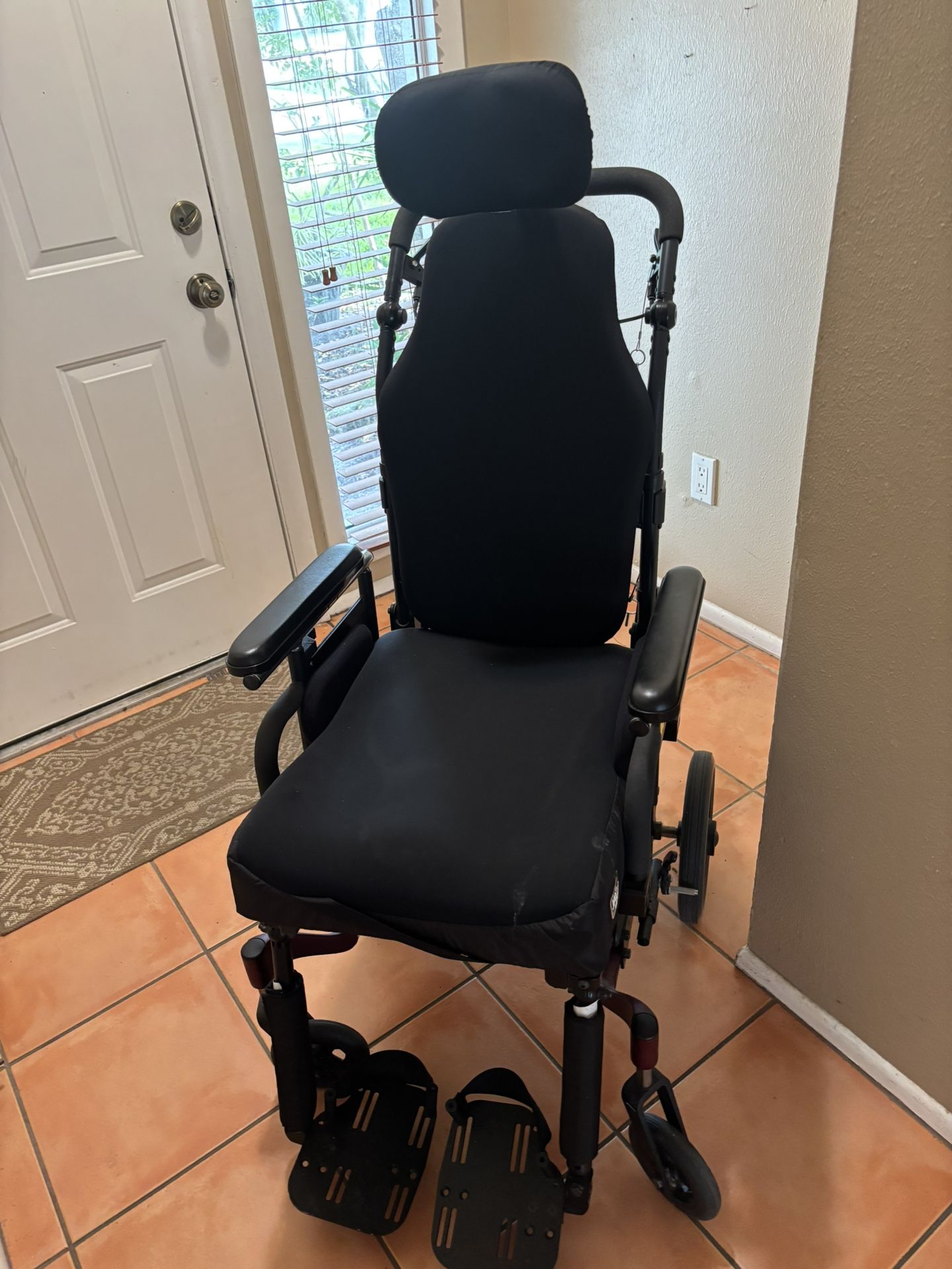 High-Quality Manual Wheelchair $70