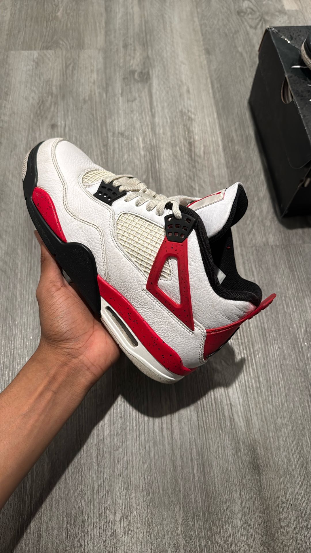 Jordan 4 retro red