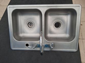 Stainless Steel Double Basin Kitchen Sink with Faucet. 22 x 33
