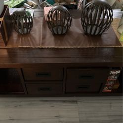 Coffee Table With 4 Drawers