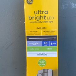 Ultra Light Shop Light 