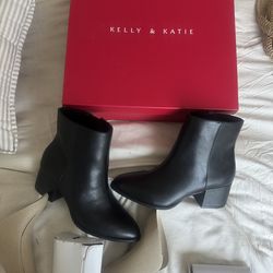 Women size 6.5 boots