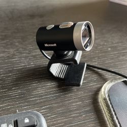Microsoft LifeCam Cinema Webcam 