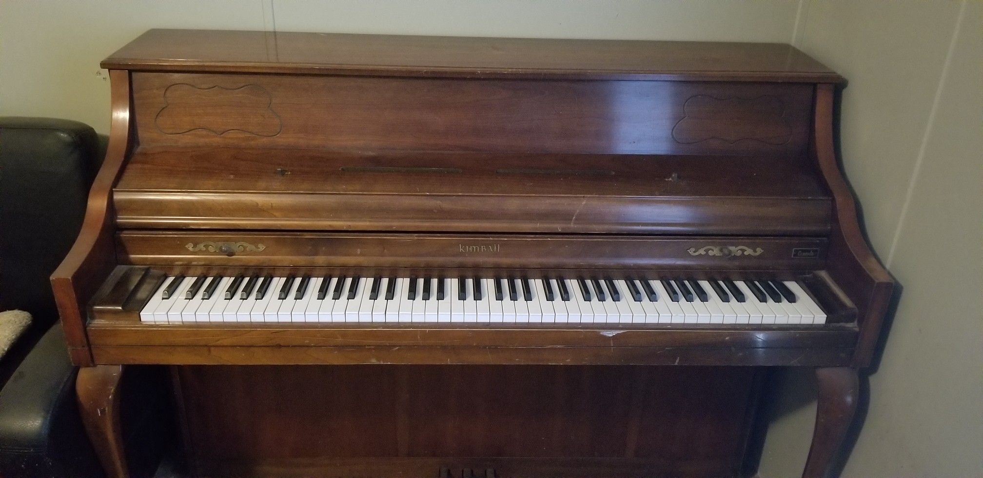 FREE Kimball Console Piano