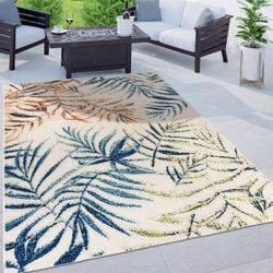 5x7 Indoor / Outdoor Rug 