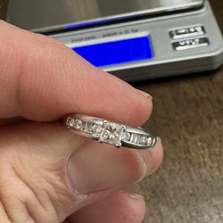 14k White Gold And Small Diamond Ring Size 6. 