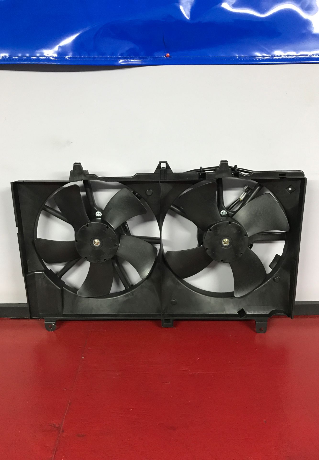 Electric fan four Nissan 350 2003 - 2005 brand new