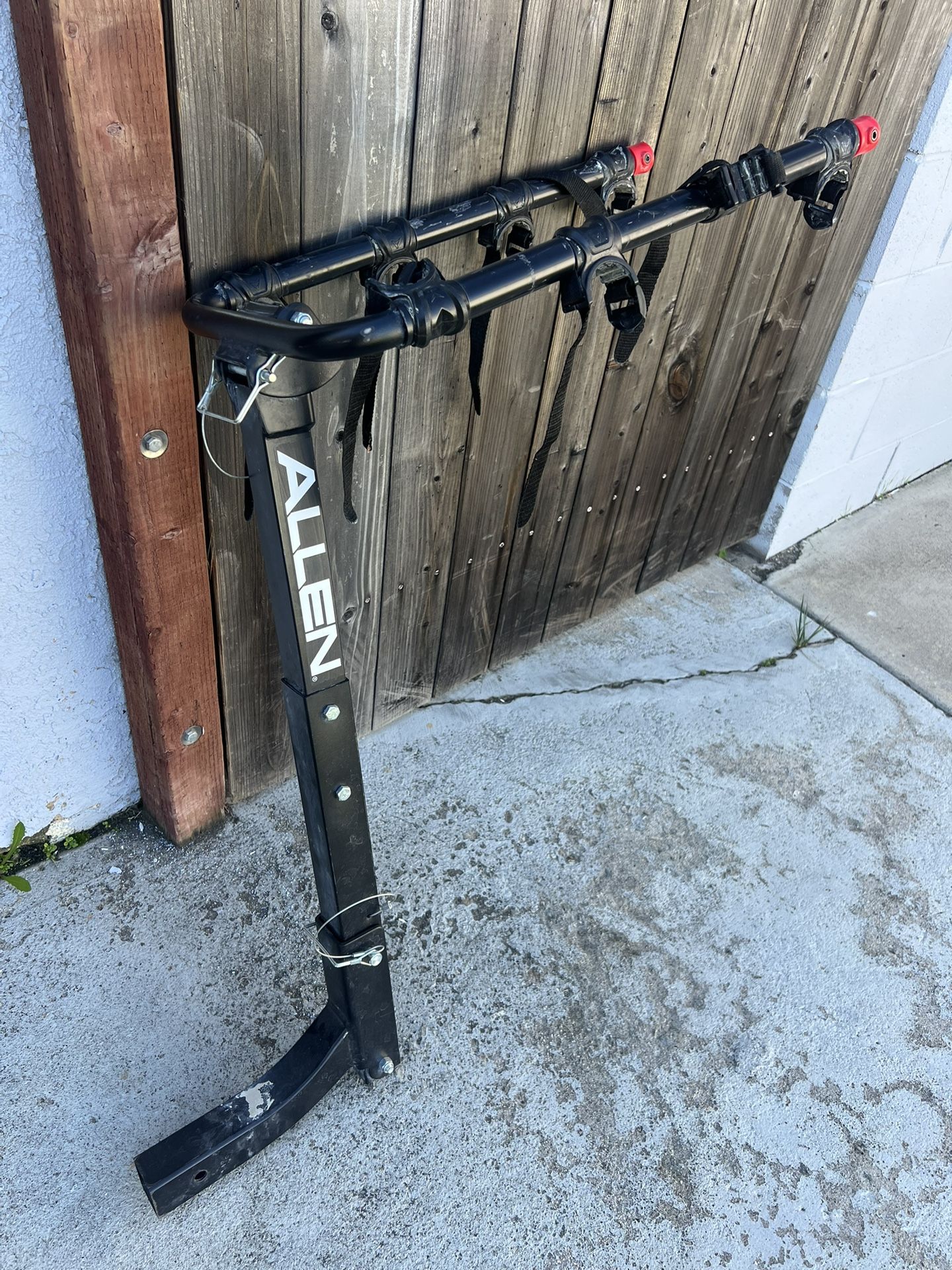 BLACK BIKE RACK ,4 BIKES