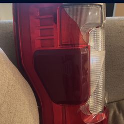 Left Tail Light for 2017-2019 Ford F250 – Parts