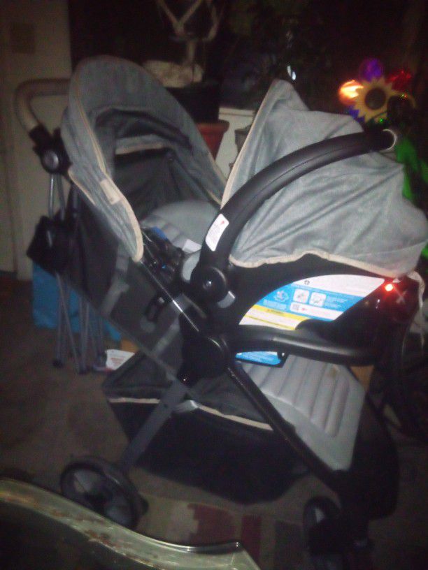 Monbebe Car Seat And Stroller Deluxe Travel Set