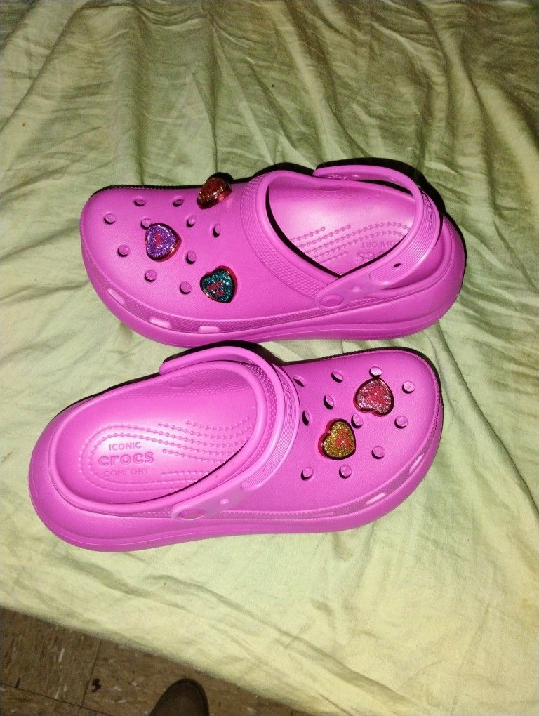 Ladies 8 Crocs Excellent Condition Pickup Only Cash