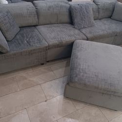 *Weekend Special*---Lima Flexible Gray Fabric Sectional Sofa W/Ottoman---Delivery And Financing Available😉