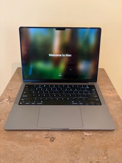 2023 MacBook Pro 14inch M3 8GB Memory 512GB Storage