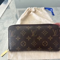 Louis Vuitton Wallet 
