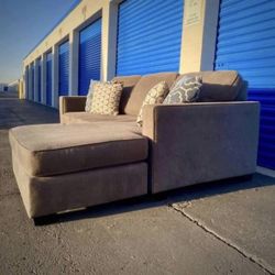 Gray Modern Reversible Sectional Sofa