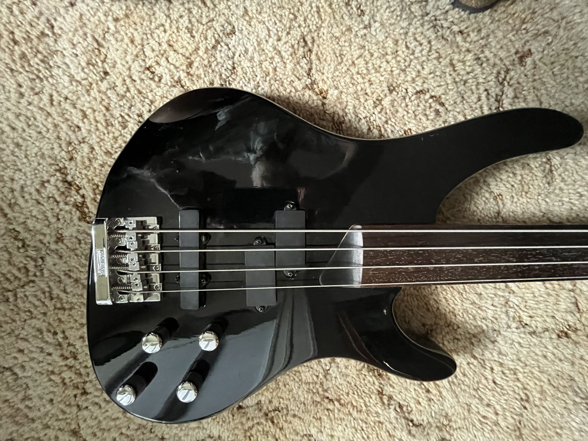 Washburn XB-200 Electric Bass 4 String Bass Guitar - Black