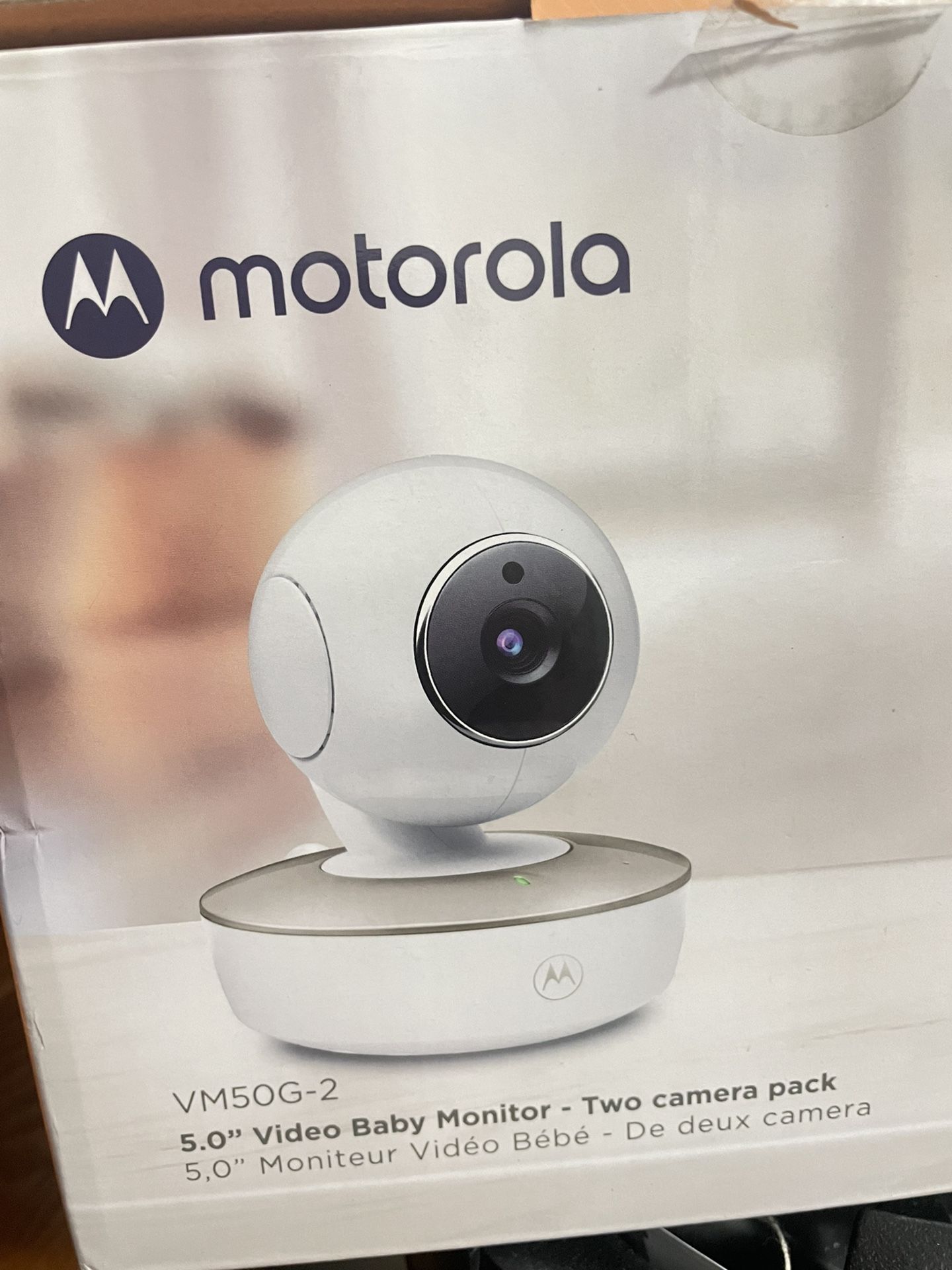 VM50-2 Motorola 5.0” BabyMonitor - Two Camera Pack . Brand New Un Box Never Use