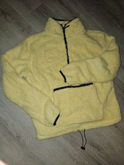 Fleece NEVER WORN WITHOUT TAGS
