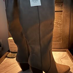 Boots New Never Worn