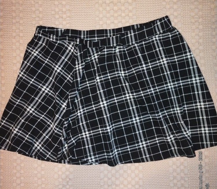 Black And White Plaid Skirt