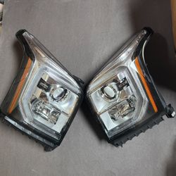 Pair 2015 2016 2017 GMC Yukon Projector Headlights W LED DRL Assembly Halogen Left Right Side headlamps 