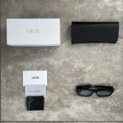 Designer Glasses (Description)