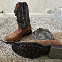 Western style boots 
