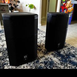 JBL PRX612M   (pair)  Mint! 1000watts  Powered 
